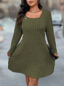 Đầm dài tay cổ vuông màu trơn cỡ lớn, dáng rộng, thường ngày - xanh quân đội - Xem 1