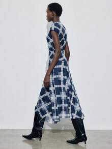 Maija 2025 Autumn/Winter Plaid Print Round Neck Dolman Sleeve Maxi Dress For Women, Modern Elegant Urban Romantic Dignified Minimalist Vintage Style, Suitable For Wedding Guest, Birthday, Halloween, Business Casual, Date, Party, New Year, Christmas Elegant Dresses For Party Winter Dresses For Women Christmas Women's Clothing Women Plaid Dress Plaid Dress Women Blue Plaid Dress Stretchy Dress For Women Stretchy Dresses Stylish Clothing Collection New Year Dress Women Plaid Midi Dress - Navy Blue - View 5