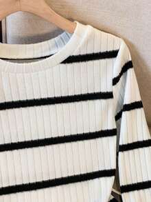 Franclia 女士新款罗纹圆领长袖休闲宽松厚T恤，适合春秋季 - 黑與白 - 查看 3