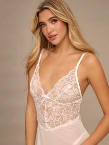 Enchnt 2pcs/Set Women's Sexy Lace Contrast Mesh Lingerie Dress + T-Pants (Sexy, Chaste, Sheer, Dress, T-Pants, Wireless) Bridallingerie - White - View 2