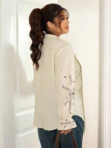 Lounesse Áo sơ mi kẻ sọc nơ trước cỡ lớn màu mơ thường ngày dành cho nữ, thích hợp cho các buổi đi chơi, hẹn hò và đi làm hàng ngày - Màu be - Xem 2