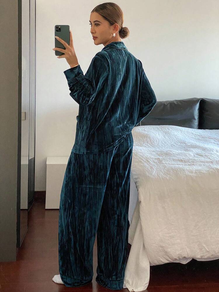 Charming Textured Velvet Fabric Loose Women Pajama Set, Fall Winter Clothes