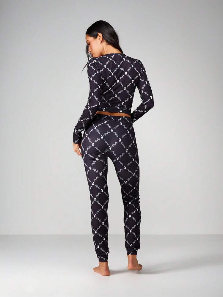 Missguided x Playboy Print Long Sleeve Crop Top And Jogger Lounge Set For Women Relaxed Fit Sleepwear Pajama Set