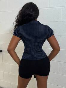 Alexandranx Áo cánh tay ngắn sọc đen trắng phong cách Mỹ cổ điển, ôm vừa vặn & bó eo, thiết kế độc đáo, đa năng dành cho phái nữ - Màu xanh lam - Xem 2