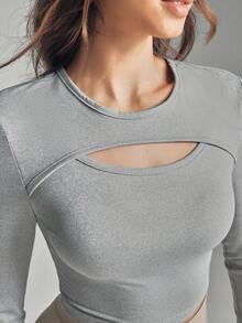 SHEIN Sports Women's Solid Color Minimalist Long Sleeve Casual Sports T-Shirt Gym Shirt Women Seamless Work Out Top Hollow Out Crop Sports Shirt Long Sleeve Workout Top Gym Top Women Long Sleeve Crop Top Gym Crop Top Hollow Out Long Sleeve Top Women Long Sleeve Gym Top - Grey - View 5