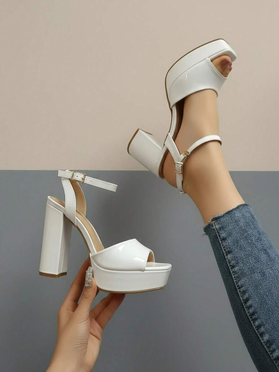 Sandalia de mujer con textura de piel de cocodrilo, punta redonda y tacón grueso estilo elegante para oficina - Blanco - Ver 1