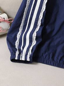 Genkimix Kids 少女休闲日常通勤运动风蝴蝶结刺绣撞色条纹侧边系带拉链连帽外套 - 藏蓝色 - 查看 3