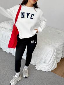 SHEIN EZwear Bộ 2 áo nỉ cổ tròn rộng rãi thoải mái và quần legging bó, in họa tiết NYC - Nhiều màu - Xem 6