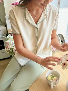 Snug Reverie Conjunto de pijama/ropa de estar en casa con top de manga corta abotonado y pantalones, con ribete acanalado para mujer - Verde - Ver 2