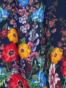 SHEIN VCAY Vestido de manga de murciélago con cuello en V y estampado floral para tallas grandes - azul real - Ver 3