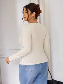 Lounesse Plus Size Women V-Neck Metal Buckle Design Casual Knit Long Sleeve T-Shirt, Fashionable For Daily Wear - White - View 2