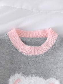 SHEIN Playful Pals 小女孩可爱小熊提花针织圆领A字连衣裙，饰有手工蝴蝶结，褶裥下摆，适合户外旅行和居家穿着。 - 灰色 - 查看 3