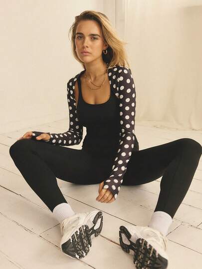 Aralina Leisurewear Crop Active Shrug With Thumb Detail And Bag