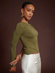 L'Amorae Asymmetric Single Sleeve Twist Metal Decor Top - Army Green - View 4
