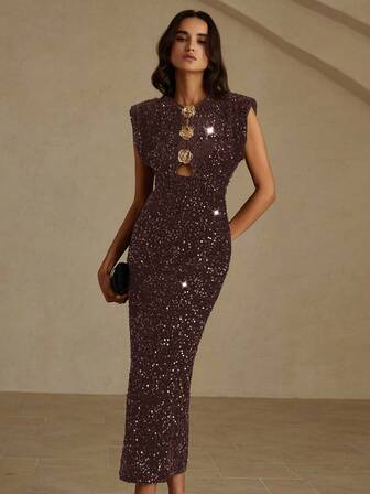 Aveloria Rosie Luxurious Velvet Sequin Hollow Metal Buckle Waist Exaggerated Shoulder Women's Long Sequin Dress For Party