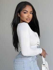 Alexandranx 性感纯色针织弹力圆领系带袖口长袖合身纽扣装饰女士日常百搭 T 恤 - 白色 - 查看 6