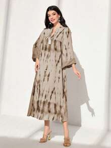 Al Najma 女士扎染印花V领流苏阿拉伯风格连衣裙 - 彩色 - 查看 4