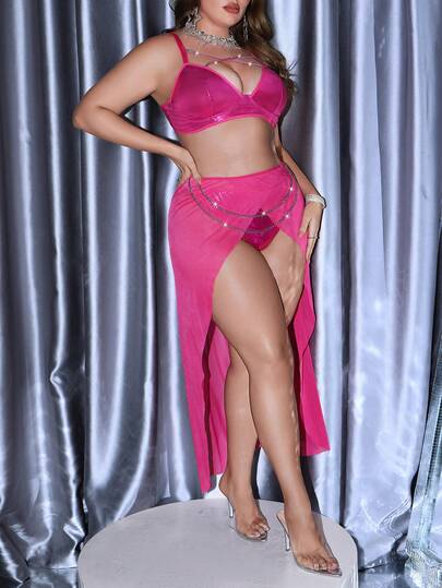 Plus Size Verleidelijke Fuchsia Glamorous Reflective Fabric Deep Neck Top Panties Maxi Skirt Piece Set view 4