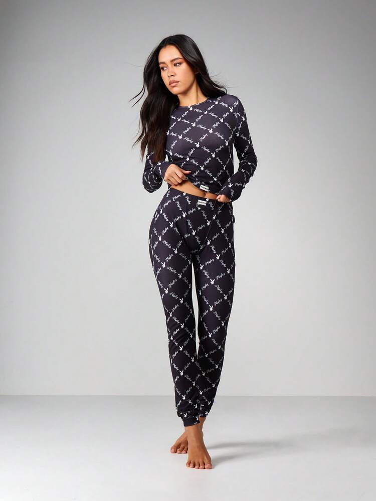 Missguided x Playboy Print Long Sleeve Crop Top And Jogger Lounge Set For Women Relaxed Fit Sleepwear Pajama Set