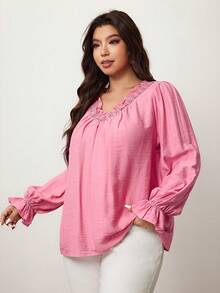 Enliva 大码女式秋季长袖V领拼接蕾丝边宽松衬衫，波西米亚假日风，女士秋季上衣/秋冬款，适合苹果型圆臀身材/2026/新年 - 玫紅色 - 查看 3