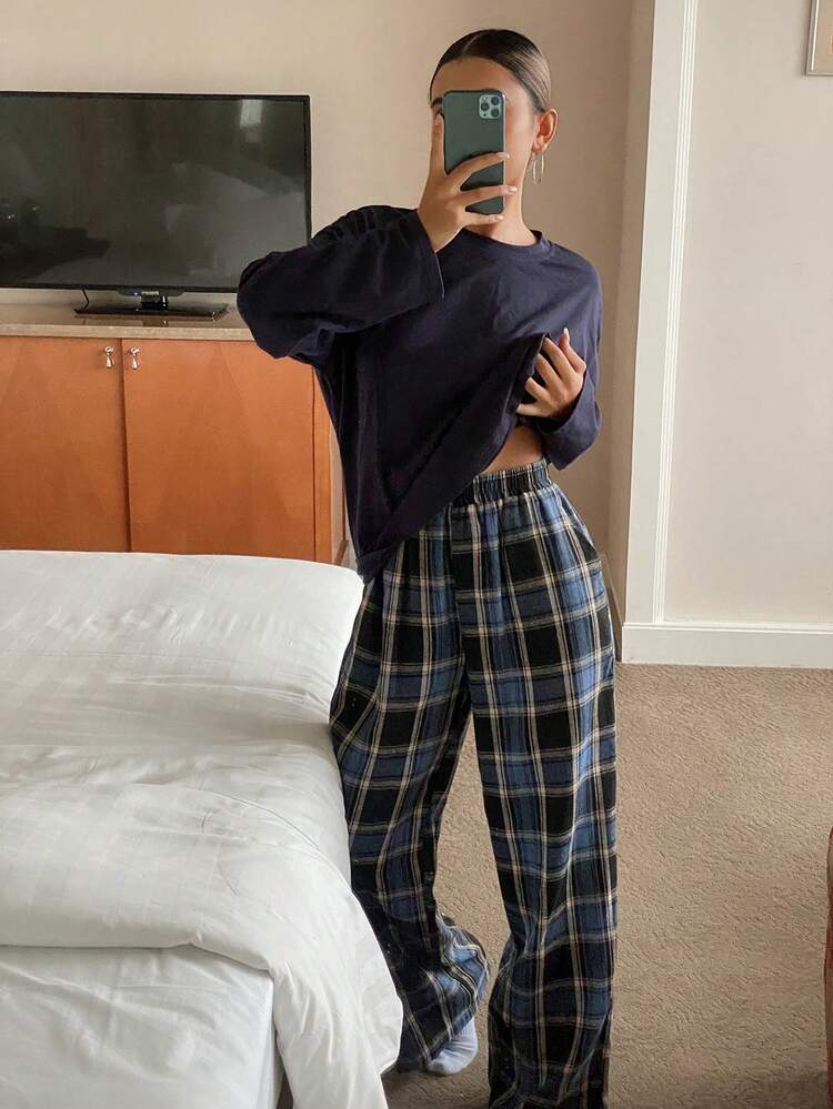 Women's Fleece Solid Color Loose T-Shirt Top And Plaid Loose Pants Homewear Cozy Pajama Set, Autumn/Winter
