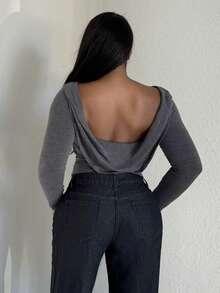 Alexandranx 1pc Women's Backless Minimalist Casual T-Shirt, Stylish For Everyday Christmas Clothes Women New Years Women Going Out Tops Women Backless Top New Years Top Going Out Top Party Top - Grey - View 2