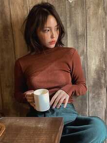 DAZY Blusa feminina de gola alta e manga comprida, ideal para usar em camadas no outono/inverno. - Ferrugem Marrom - Ver 12