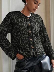Aveloria Modichic Random Black & White Leopard Print Quilted Trim Round Neck Commuter Vintage Style ShorPadded Coatet For Women - Olive Green - View 5