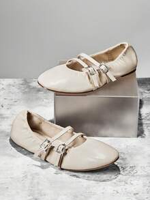 Solezae Women's Fashionable Classic, Soft & Comfortable Foldable Ballet Flats - White - View 6