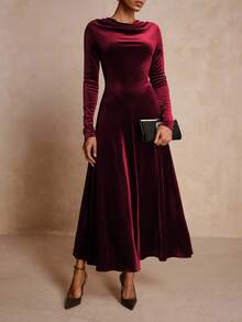 Vesra Women's Elegant Plunging Neck Long Sleeve Velvet Dress