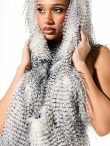 SUMWON WOMEN 露背连帽人造毛皮外套，流苏下摆细节，适合冬季节日场合 - 灰色 - 查看 6