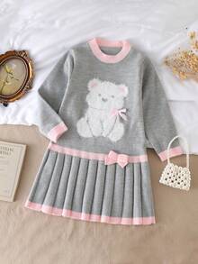 SHEIN Playful Pals 小女孩可爱小熊提花针织圆领A字连衣裙，饰有手工蝴蝶结，褶裥下摆，适合户外旅行和居家穿着。 - 灰色 - 查看 1