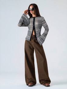 LYSMO 女士针织镂空长袖条纹圆领单排扣休闲口袋T恤 - 灰色 - 查看 3