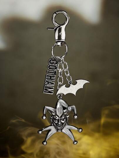 BATMAN X SHEIN Fashionable Zinc Alloy 3D Joker Keychain, Bag Charm Pendant, Vintage Silver Color, Suitable For Hanging Bags And Keys, Gifts, Collections, Souvenirs