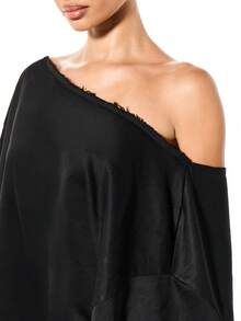 SUMWON 大码露肩长袖上衣，下摆饰有做旧细节，适合日常休闲穿着 - 黑色 - 查看 7