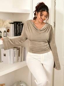 Lounesse Plus Size Fashionable Chain Decor Backless Flare Sleeve T-Shirt, Autumn