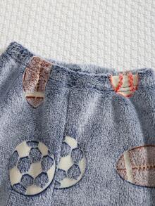 SHEIN 2pcs/Set Tween BoysAutumn/Winter Plush Thick Soft Football & Rugby Glow-In-The-Dark Pattern Casual Sports Sweatshirt And Pants Loungewear Set - Multicolor - View 4