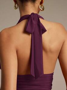 Hauture 女士纯色深V领露脐修身性感吊带上衣 - 中紫紅色 - 查看 2