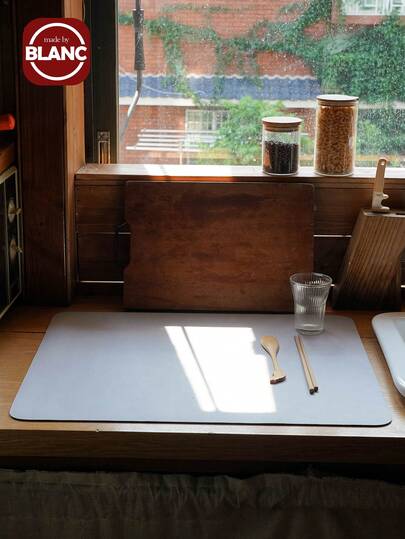 1pc Heat Resistant Silicone Diatom Mud Kitchen Countertop Mat, Non-Slip Water Absorbent Drain Pad, Heat Insulation Anti-Scalding Placemat, Dish Drying Coaster With Suction Leave-In Design,Coffee Machine Mat, Place Mat, Sink Coaster, Coffee Bar Mat, Pet Mat, Placemat, Home Kitchen Accessories