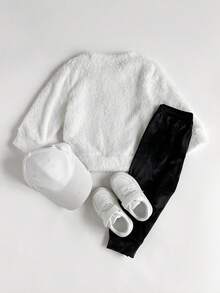 SHEIN 2 pezzi Completo bambina composto da: Felpa girocollo a maniche lunghe con fiocco 3D in ecopelliccia bianca soffice e morbida, Pantaloni tuta in velluto nero con vita elastica. Abbigliamento spesso e morbido adatto a feste, uso quotidiano, autunno e inverno. - Multicolore - Visualizzare 2