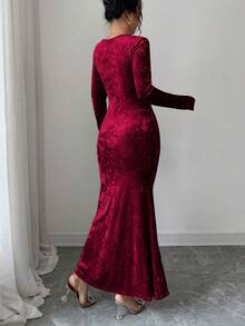 Elenzga 女士高领丝绒金色弹力针织修身连衣裙，优雅褶皱腰身鱼尾下摆，适合工作、约会、派对等场合，长袖，及地长款，秋冬季 - 酒紅色 - 查看 2