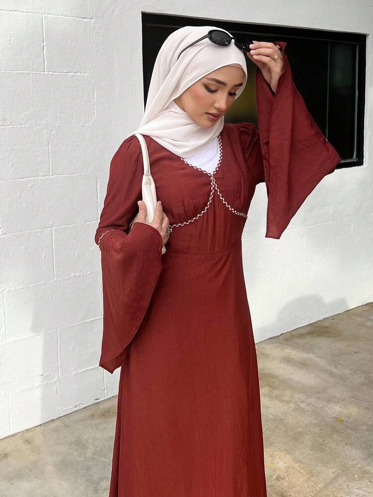 Women's Fashionable Elegant V-Neck Bell Sleeve Mid-Length Dress Red Women Dresses Christmas Modest Fashion