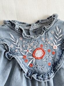 SHEIN Baby Mädchen Lässiges, süßes Kleid mit Blumenstickerei und Rüschensaum, langärmlig, vielseitig für Ausflüge und Alltagstragen, Herbst/Winter - Mittele Waschung - Übersicht 4