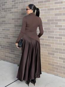 Melissa Matos 高档针织和编织拼布高领长袖连衣裙（咖啡色） - 咖啡 - 查看 2