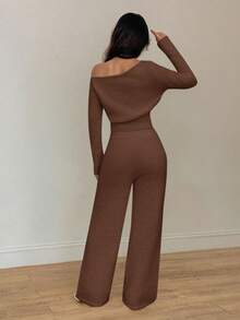 SHEIN PETITE 女士纯白色不对称肩长袖针织上衣和裤子休闲套装，适合休闲、居家和日常穿着。 - 棕色 - 查看 2