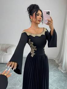 Elenzga Vestido de mujer con diseño elegante, de moda, cómodo y casual, con encanto retro y romántico para vacaciones, de manga larga, hombros descubiertos, cintura ceñida, falda plisada, unicolor, patchwork, decoración de encaje floral dorado - Negro - Ver 3