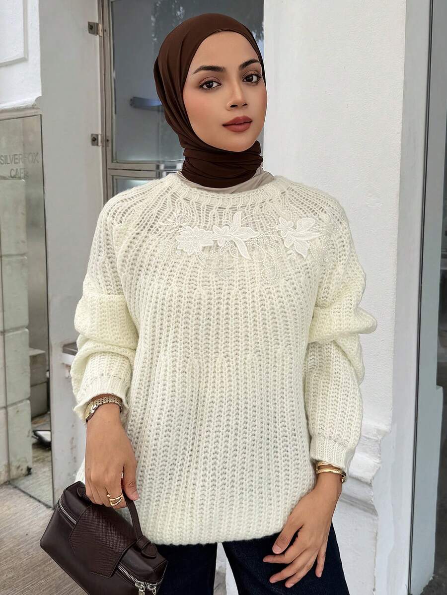 DAZY 女士宽松商务休闲花卉刺绣串珠亮片闪亮针织毛衣，适合婚礼、派对、时尚场合，秋冬季端庄时尚 - 米色 - 查看 1
