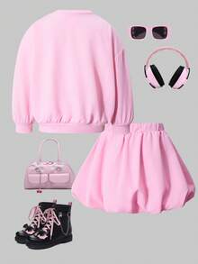 SHEIN ChillGRL Conjunto de 2 piezas para niñas Casuvi: Camiseta suelta de cuello en V estilo universitario vintage con bolsillo canguro y estampado en inglés + Falda con volantes con estampado floral, adecuado para uso casual, escuela, vacaciones, primavera/otoño - Rosa - Ver 2