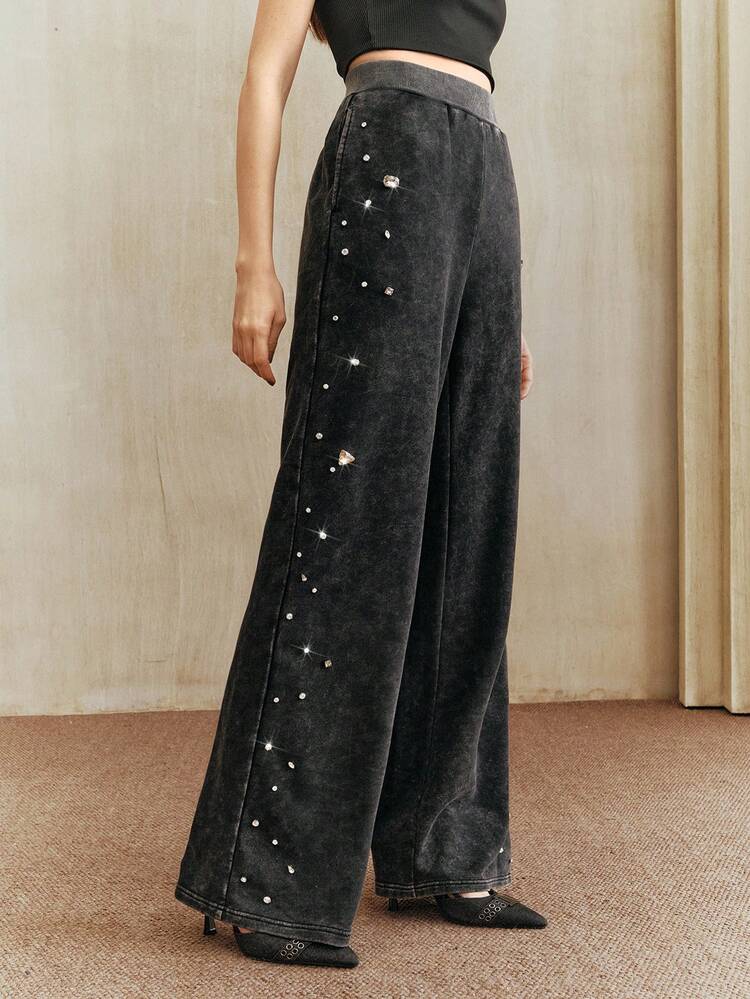 Nuovi pantaloni della tuta da donna con effetto lavato, gamba dritta asimmetrica con perline, eleganti, neri, pantaloni eleganti da donna, lucidi, neri, stilosi, casual, primavera, estate