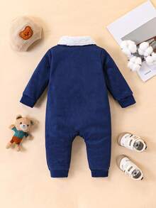 SHEIN Playful Pals Bộ đồ liền thân giữ nhiệt mùa thu/đông cho bé trai sơ sinh, cổ áo polo có khóa kéo, bo gấu, cổ tay áo có gân, bộ đồ liền thân mùa đông cho bé trai sơ sinh, bộ đồ liền thân lông cừu cho bé trai, bộ đồ liền thân phi công cho bé, bộ đồ liền thân lông cừu cho bé, bộ đồ mùa đông cho bé sơ sinh, quần áo mùa đông cho bé, bộ đồ Sherpa cho bé, quần áo liền thân giữ nhiệt lót lông cho bé trai, bộ đồ liền thân mùa thu - Màu xanh hải quân - Xem 2